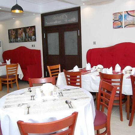 The Montrose Hotel Леки Екстериор снимка
