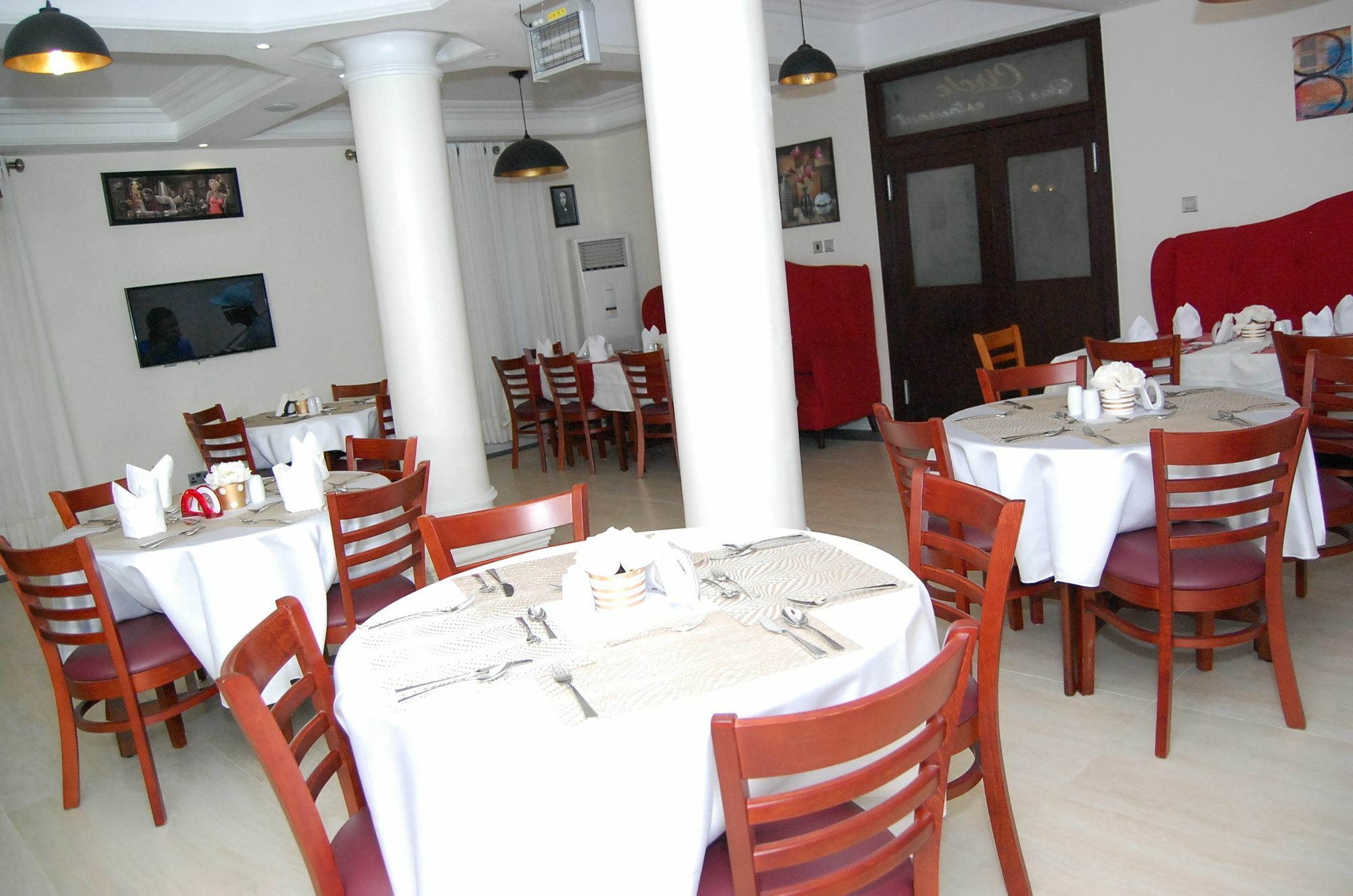 The Montrose Hotel Леки Екстериор снимка